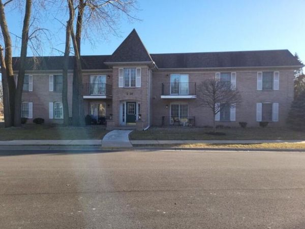 2720 Georgetowne Drive, Unit B2, Highland, IN 46322