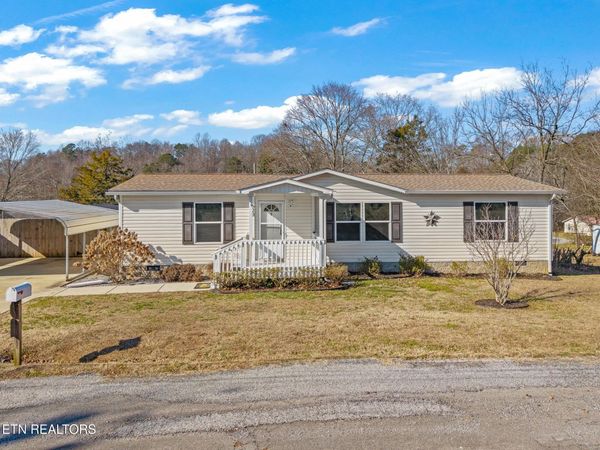 620 Hitchcock Ave, Etowah, TN 37331