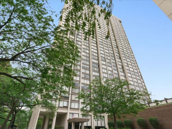 5455 N Sheridan Road, Unit 3406, Chicago, IL 60640