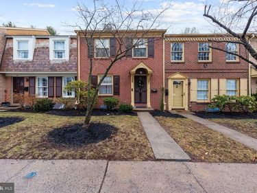 19 ROBODA BOULEVARD, ROYERSFORD, PA 19468