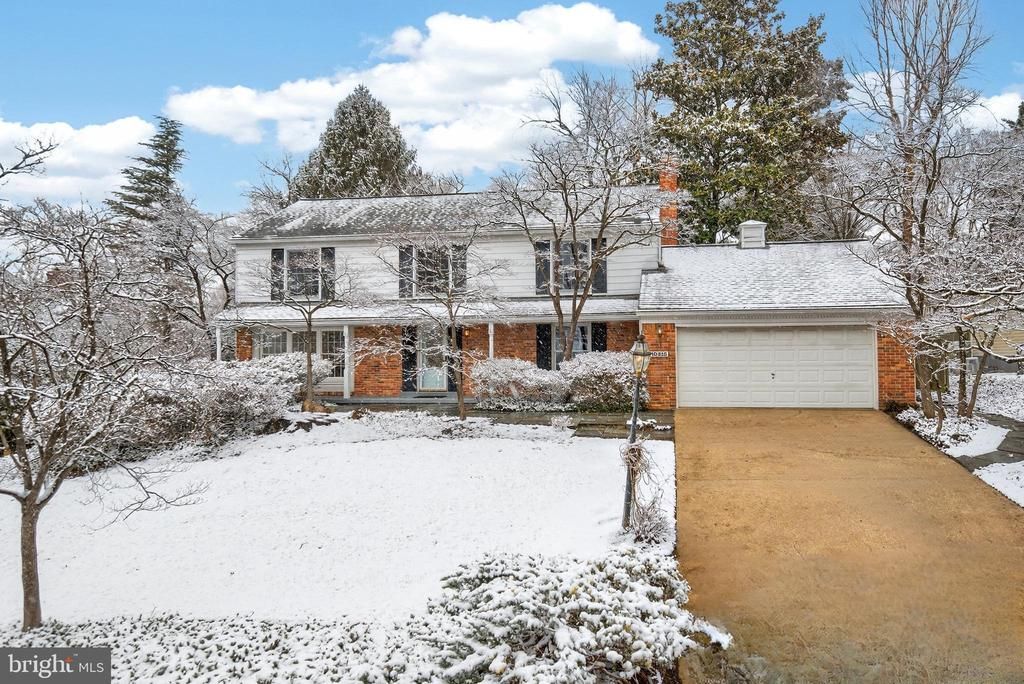 10815 Old Coach Road, Rockville, MD 20854 Main Photo