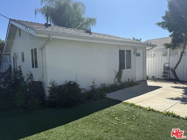 7512 Jamieson Avenue, Unit 7510, Reseda, CA 91335