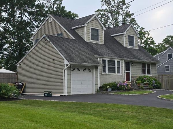 6 Robinson Street , Shoreham, NY 11786