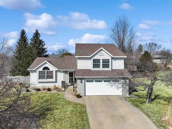 708 Elliott Court, Iowa City, IA 52246