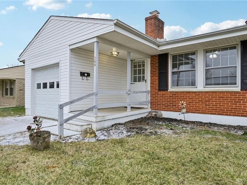 254 Amsterdam Drive, Xenia, OH 45385 Photo 3