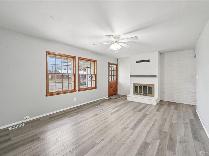 254 Amsterdam Drive, Xenia, OH 45385 Photo 5