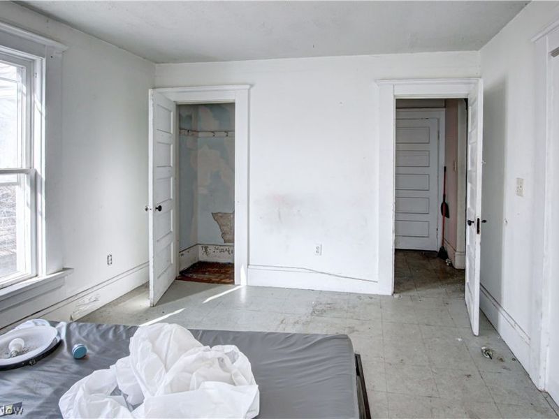 7700 Denison Avenue , Cleveland, OH 44102 Photo 23