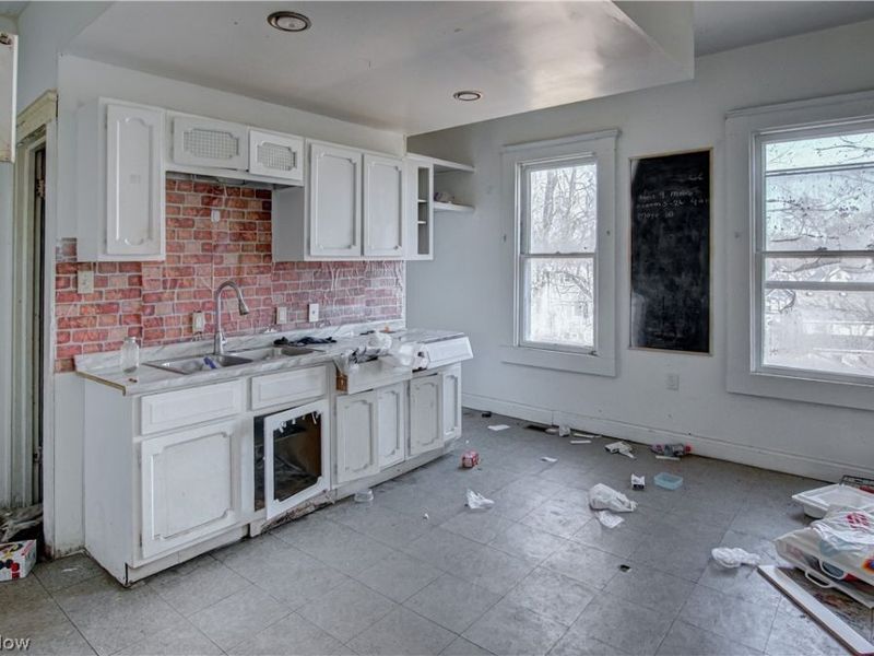 7700 Denison Avenue , Cleveland, OH 44102 Photo 3