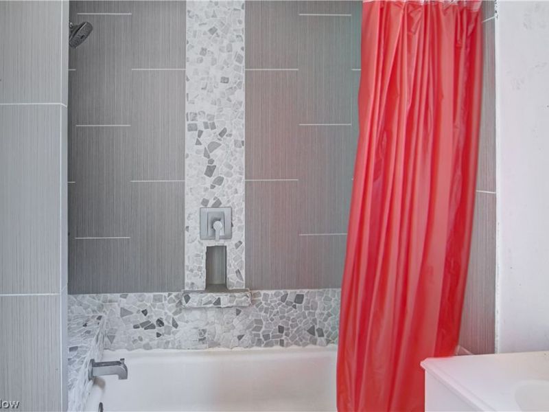 7700 Denison Avenue , Cleveland, OH 44102 Photo 9