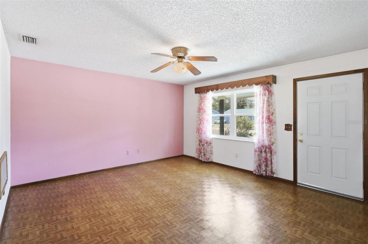 525 Sandy Pines Drive, Orange City, FL 32763 Photo