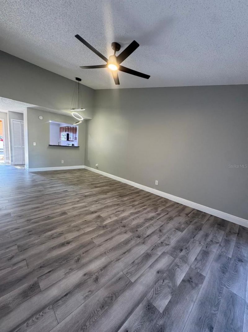 65 Silver Falls Circle, Kissimmee, FL 34743 Photo