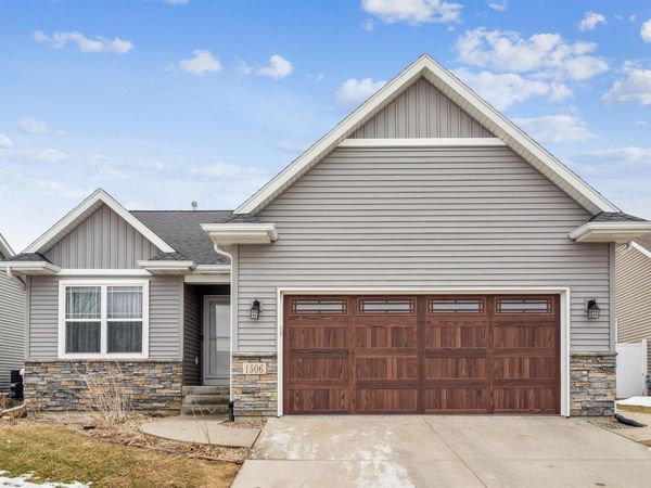1506 Hummingbird Circle, Waterloo, IA 50702