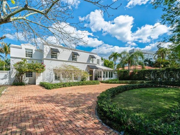 939 W 47th Ct , Miami Beach, FL 33140