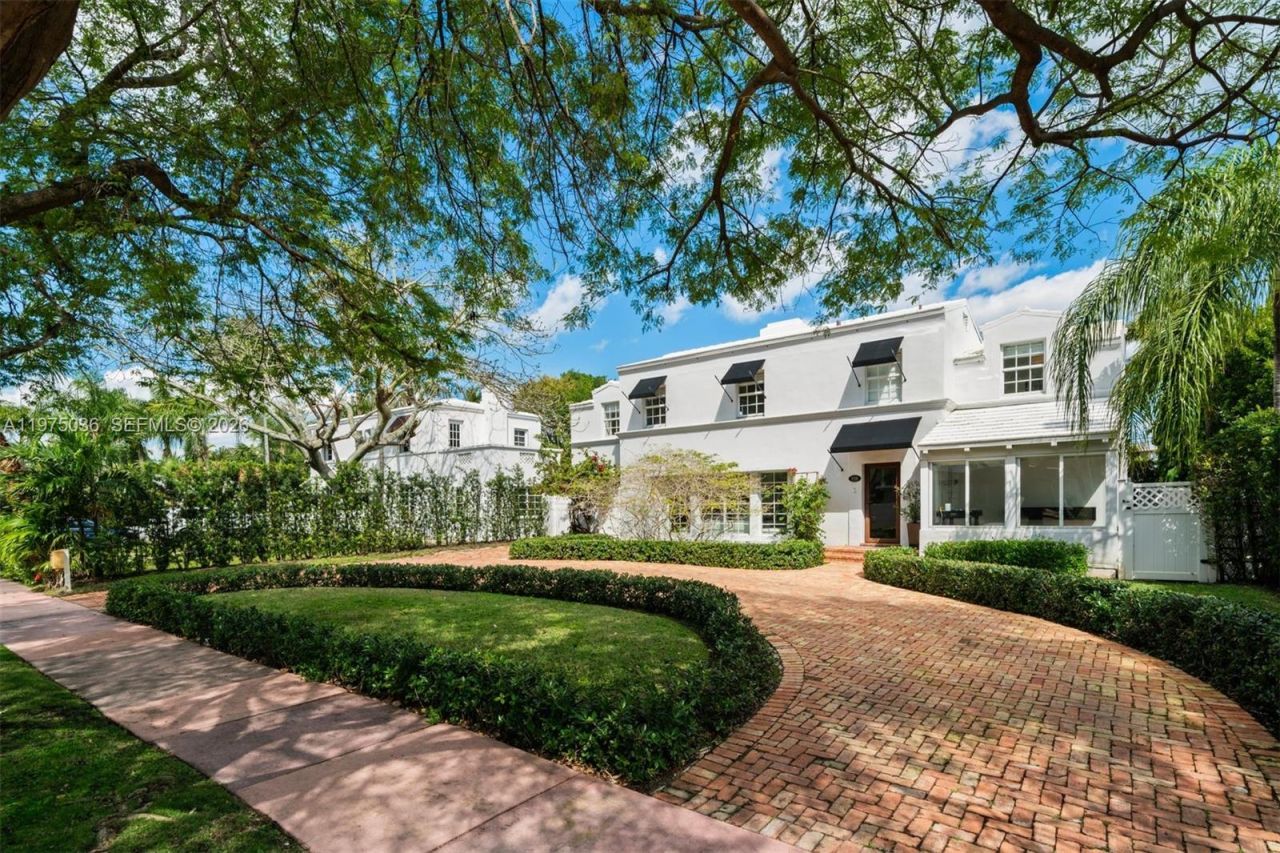 939 W 47th Ct, Miami Beach, FL 33140 Photo