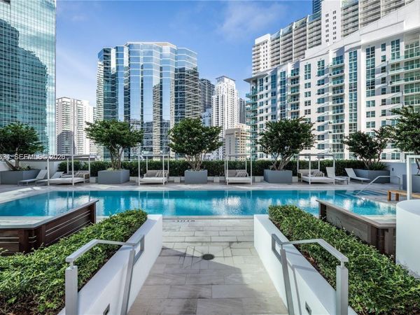1300 Brickell Bay Dr, Unit 600, Miami, FL 33131