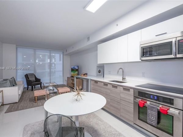 1300 Brickell Bay Dr, Unit 600, Miami, FL 33131