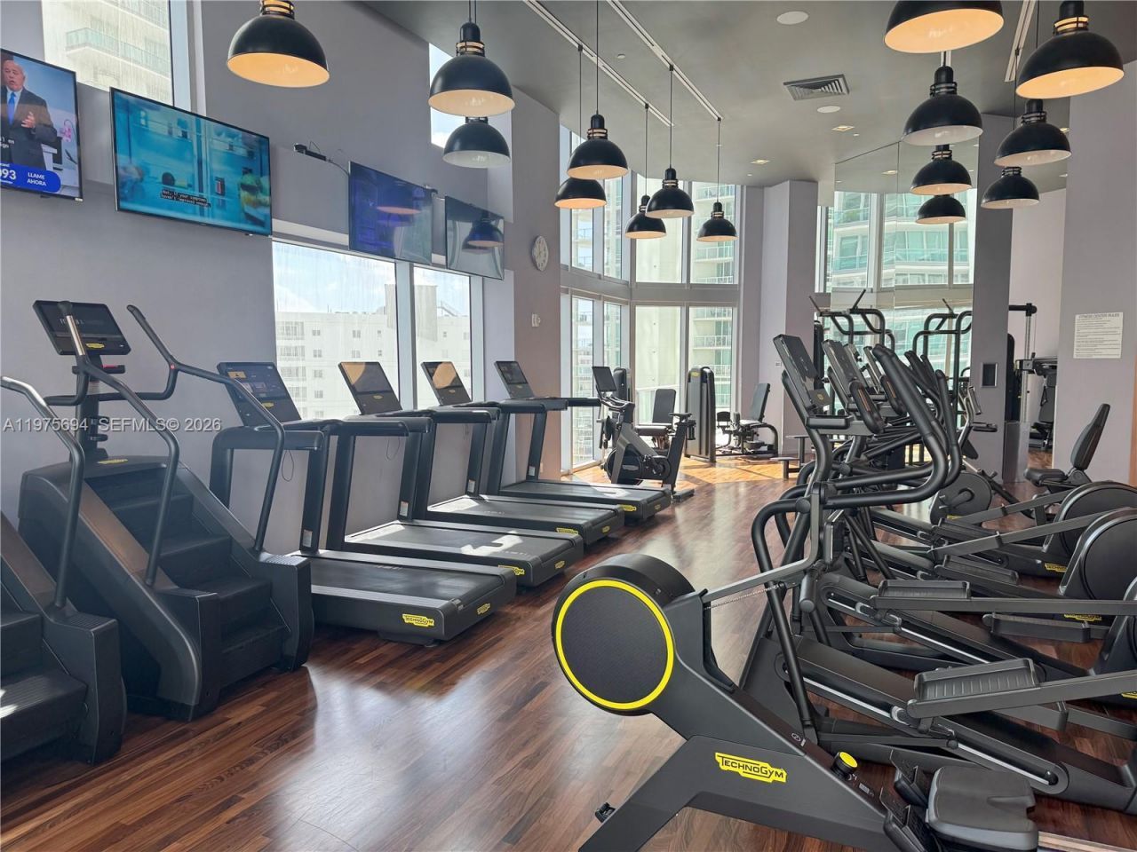 1300 Brickell Bay Dr, Unit 600, Miami, FL 33131 Photo