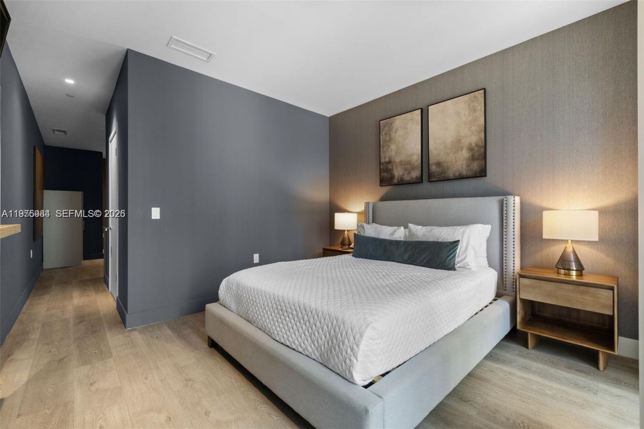 229 SW 9th St , Unit 705, Miami, FL 33130 Photo