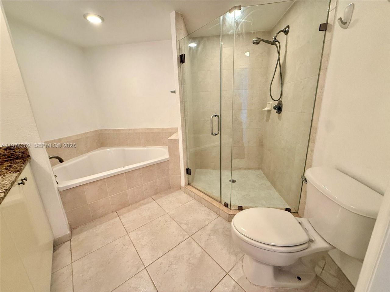 1830 Radius Dr , Unit 817, Hollywood, FL 33020 Photo