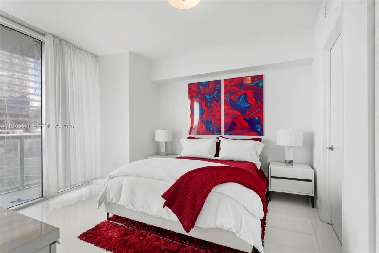 495 Brickell Ave , Unit 805, Miami, FL 33131 Photo