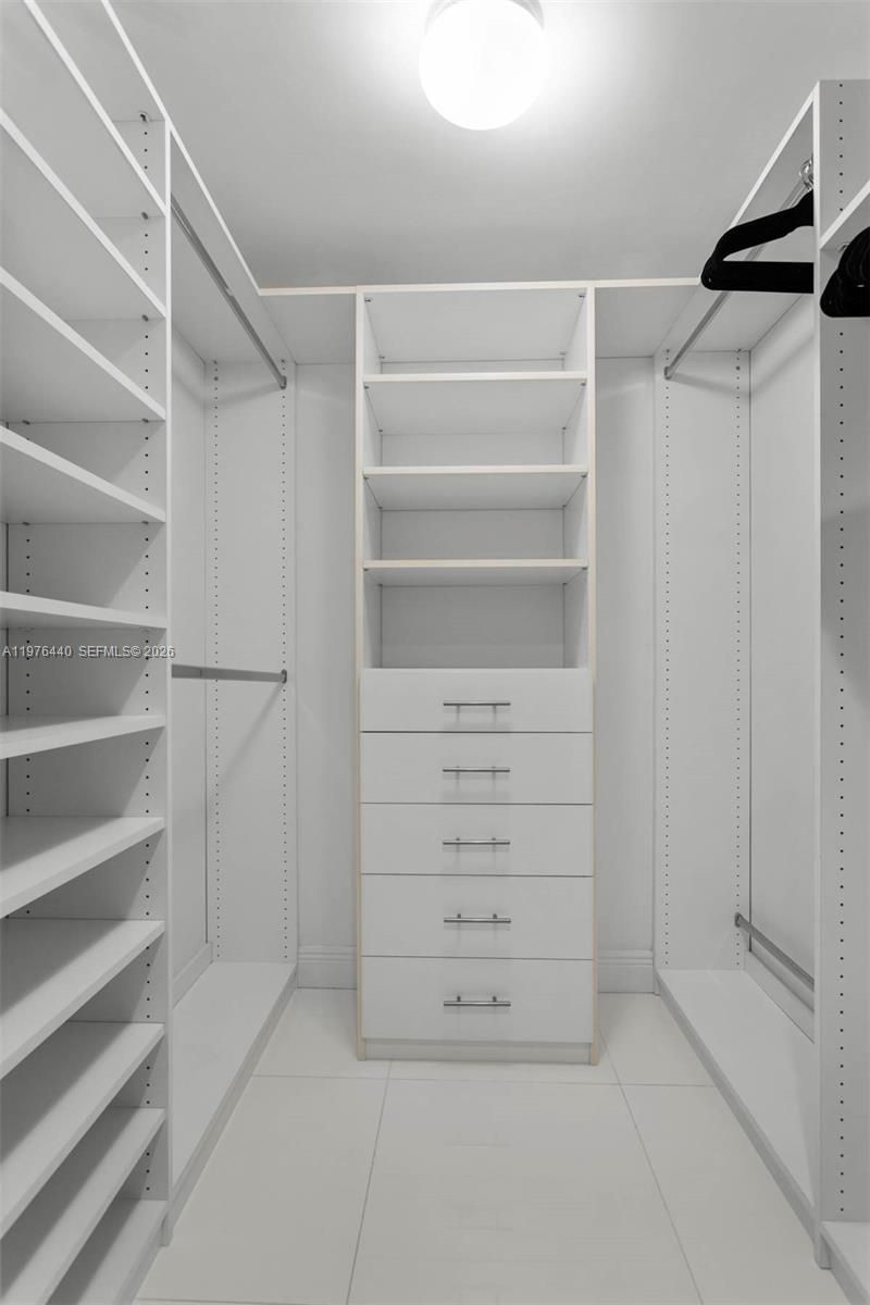 495 Brickell Ave , Unit 805, Miami, FL 33131 Photo