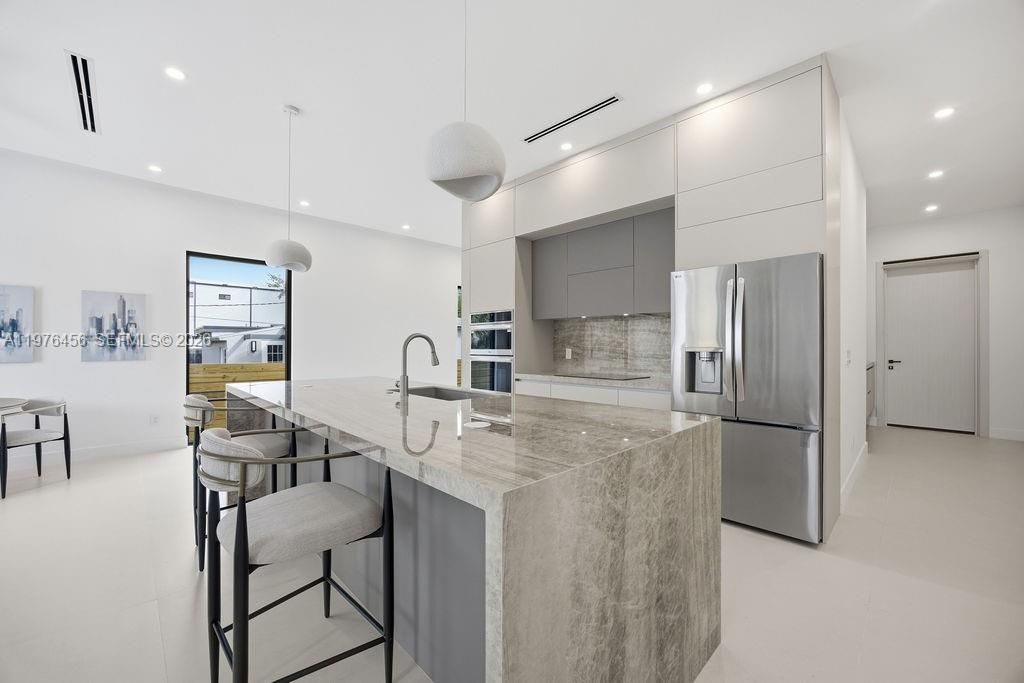 1321 NE 13th Ave , Fort Lauderdale, FL 33304 Photo