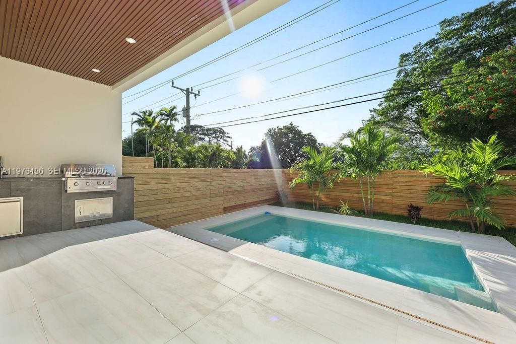 1321 NE 13th Ave , Fort Lauderdale, FL 33304 Photo