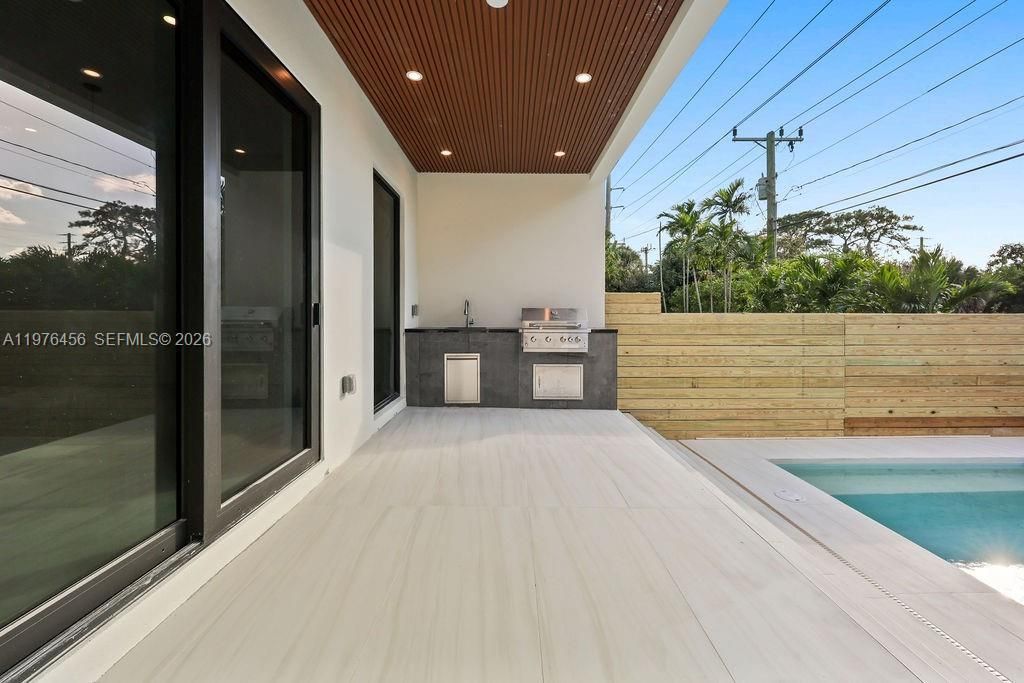 1321 NE 13th Ave , Fort Lauderdale, FL 33304 Photo