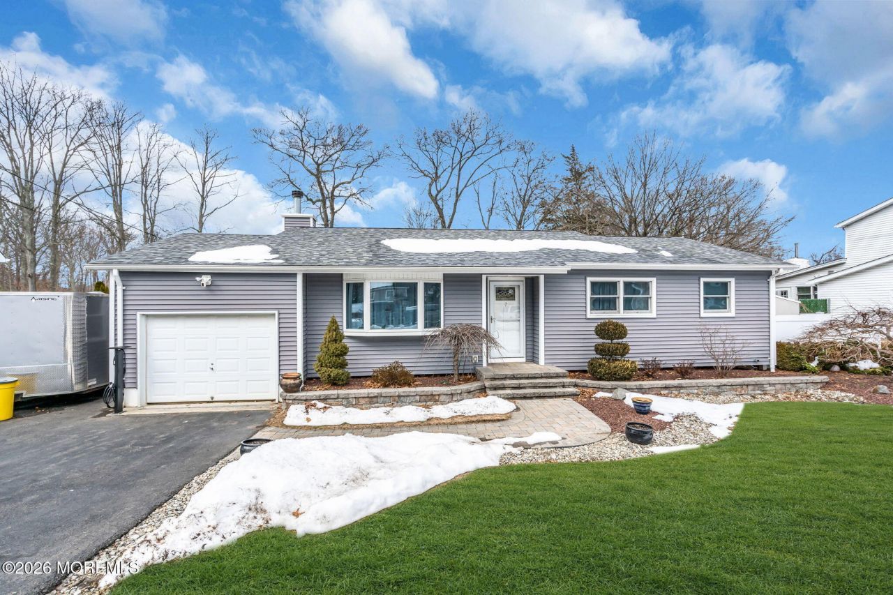 7 Pennsylvania Avenue, Jackson, NJ 08527 Main Photo