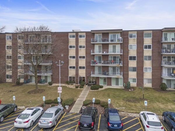 2900 Maple Avenue , Unit 15B, Downers Grove, IL 60515