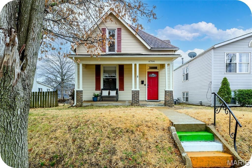 6764 West Park Avenue, Saint Louis, MO 63139 Main Photo
