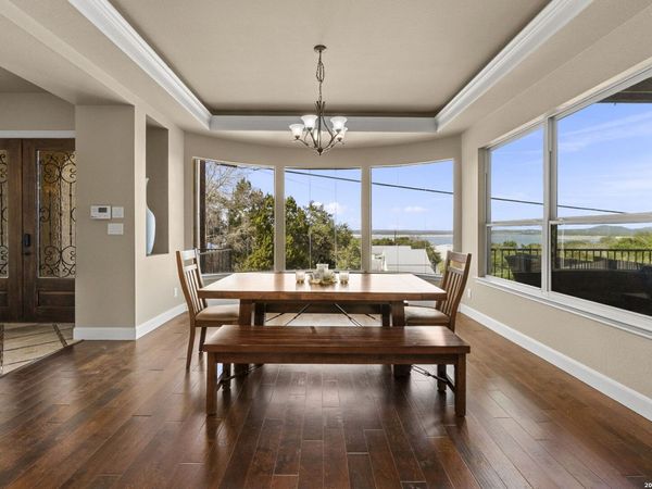 502 Cindy Dr, Canyon Lake, TX 78133