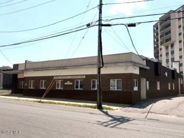 13 N Arlington Avenue, Gloversville, NY 12078
