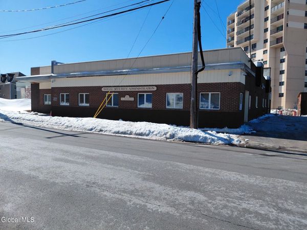 13 N Arlington Avenue, Gloversville, NY 12078