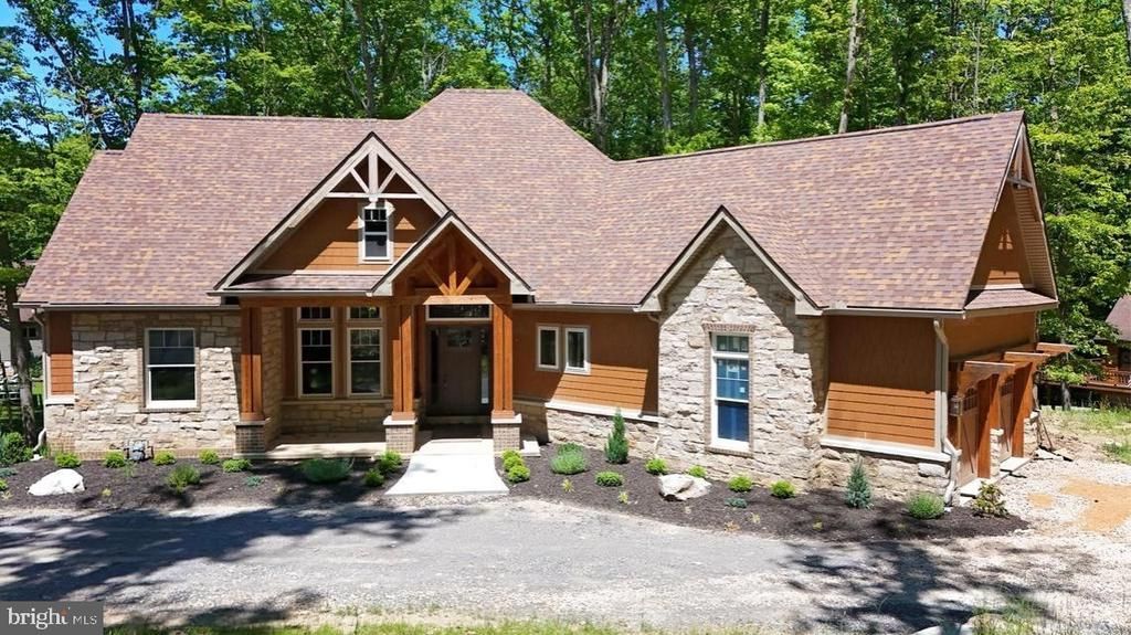 15 GREEN CAY COURT, DU BOIS, PA 15801