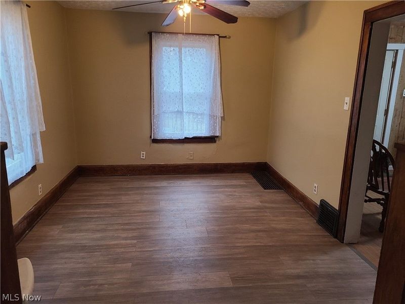 917 Camden Avenue SW, Canton, OH 44706 Photo 3