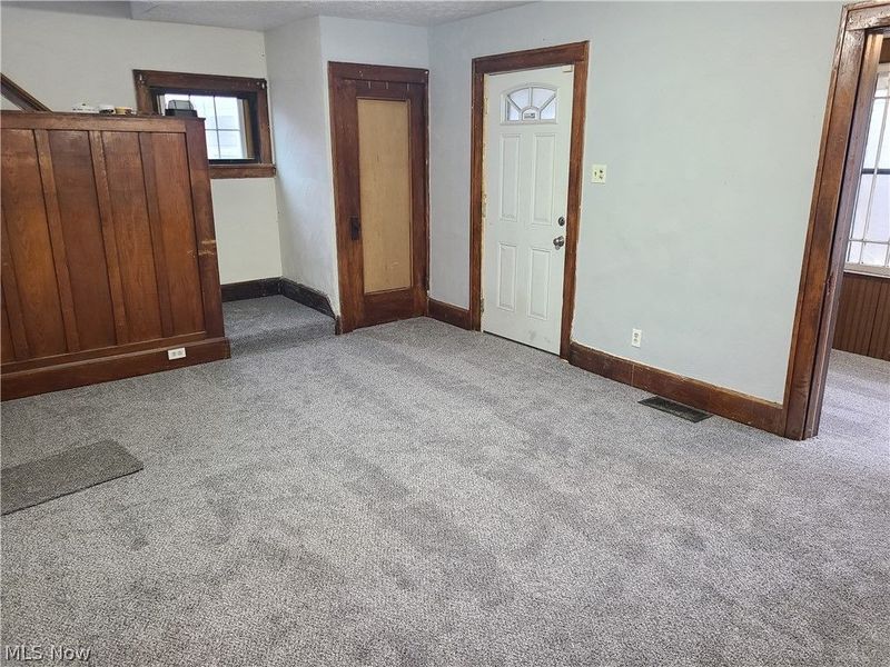 917 Camden Avenue SW, Canton, OH 44706 Photo 5