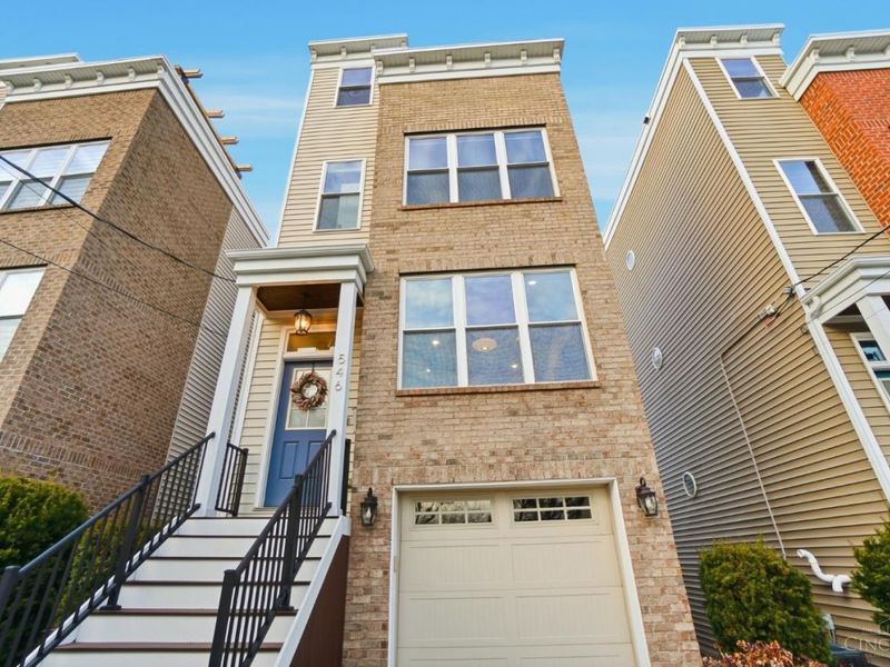 546 Slack Street, Cincinnati, OH 45202 Photo 1