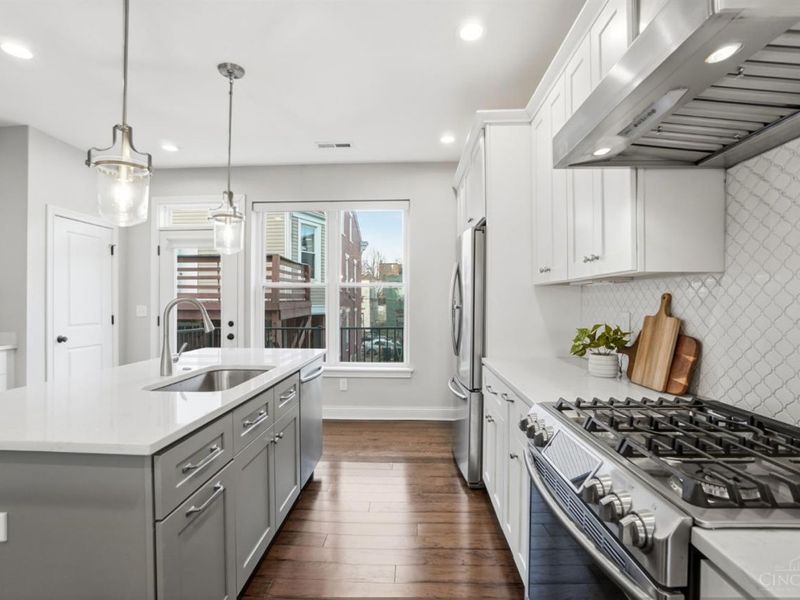 546 Slack Street, Cincinnati, OH 45202 Photo 12