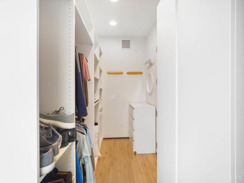 2801 Erie Avenue, Unit 202, Cincinnati, OH 45208 Photo 34