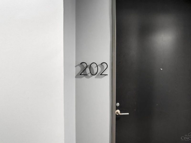 2801 Erie Avenue, Unit 202, Cincinnati, OH 45208 Photo 7