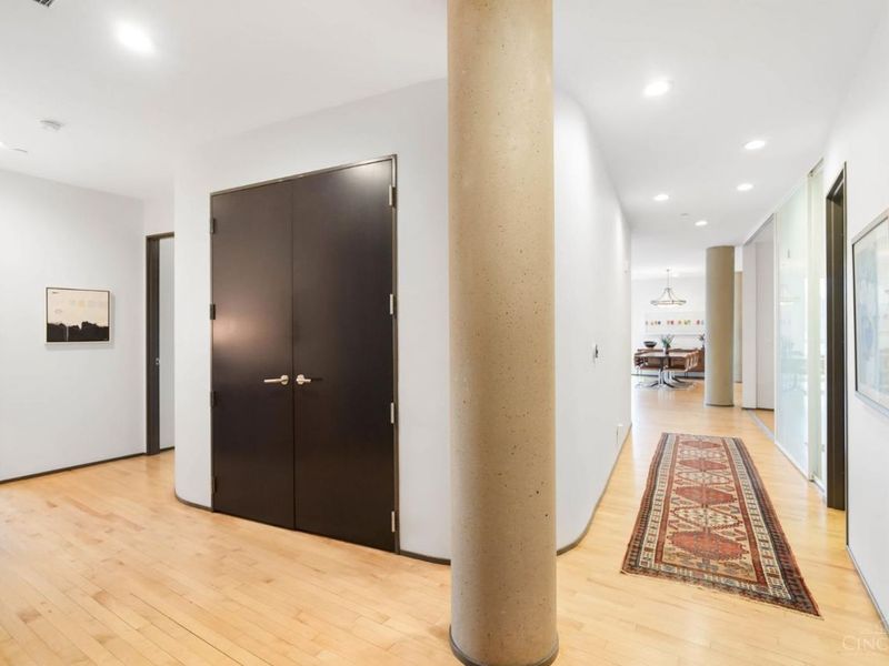 2801 Erie Avenue, Unit 202, Cincinnati, OH 45208 Photo 9