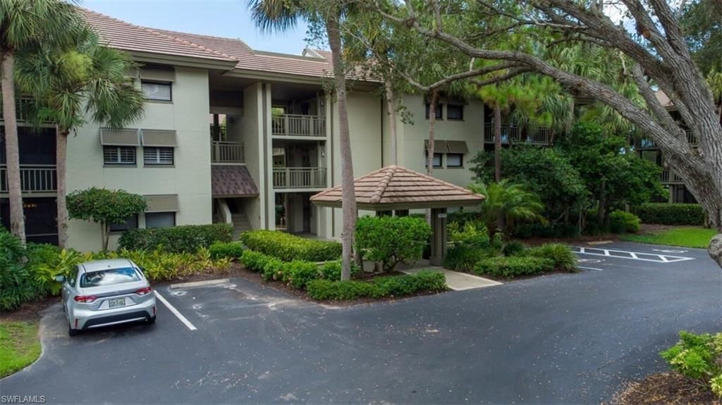 3631 Wild Pines Dr, Unit 302, Bonita Springs, FL 34134 Photo
