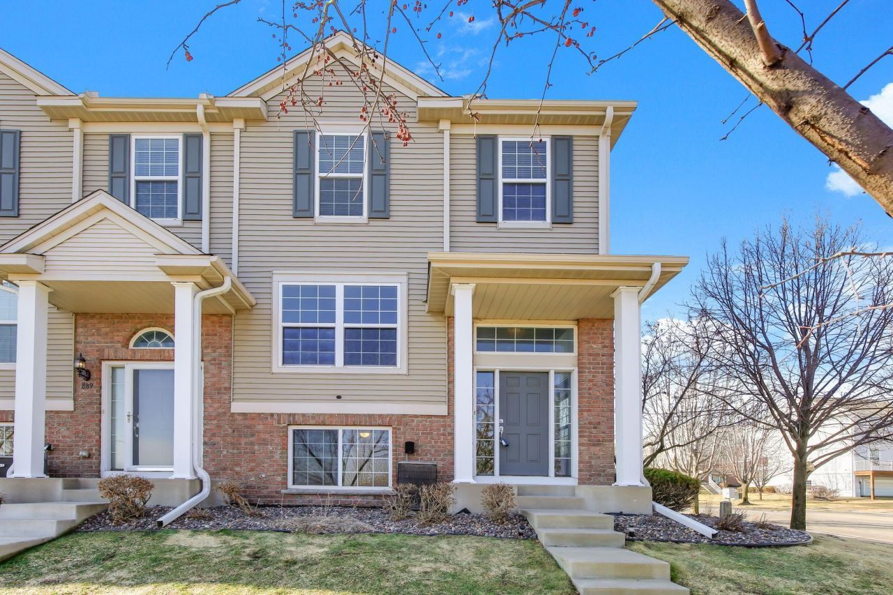 891 Ledgestone Drive, Mahtomedi, MN 55115 Main Photo