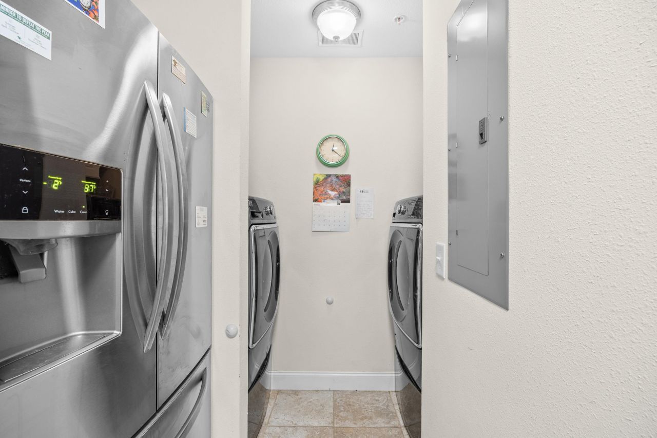 1135 Blue Stem Dr. Photo 7