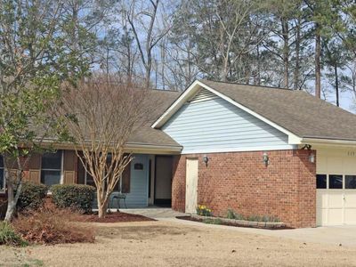 605 ashwood Circle , West Columbia, SC 29169