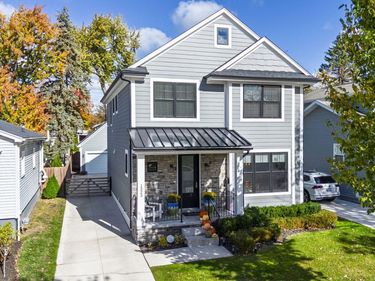 1323 Bennaville Avenue, Birmingham, MI 48009