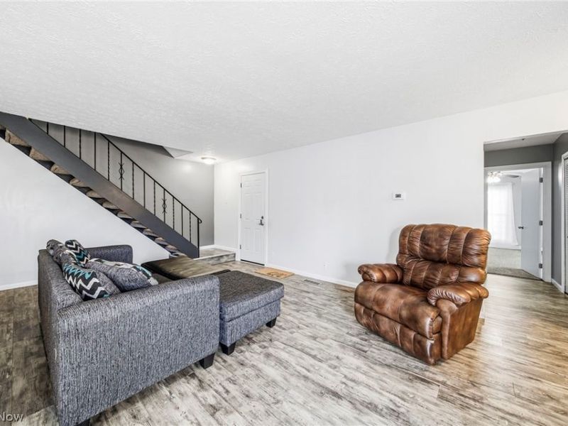 7981 Carriage Circle, Unit B, Mentor, OH 44060 Photo 5