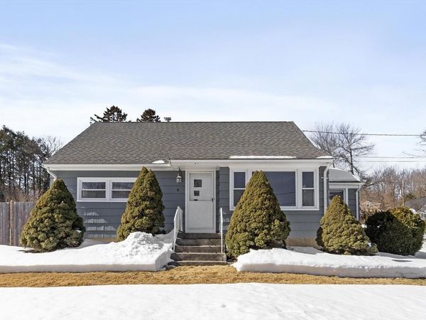 6 Meadowbrook Dr, West Boylston, MA 01583