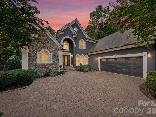 8915 Warwicke Lane, Sherrills Ford, NC 28673